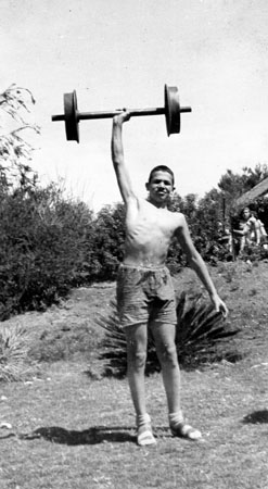 1953.03.02-Gideon-lifting-