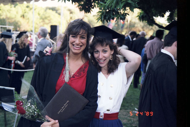 GA.1989.05.24.00.00.30-Geffen-Graduation