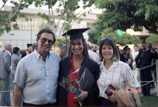 GA.1989.05.24.00.00.26-Geffen-Graduation